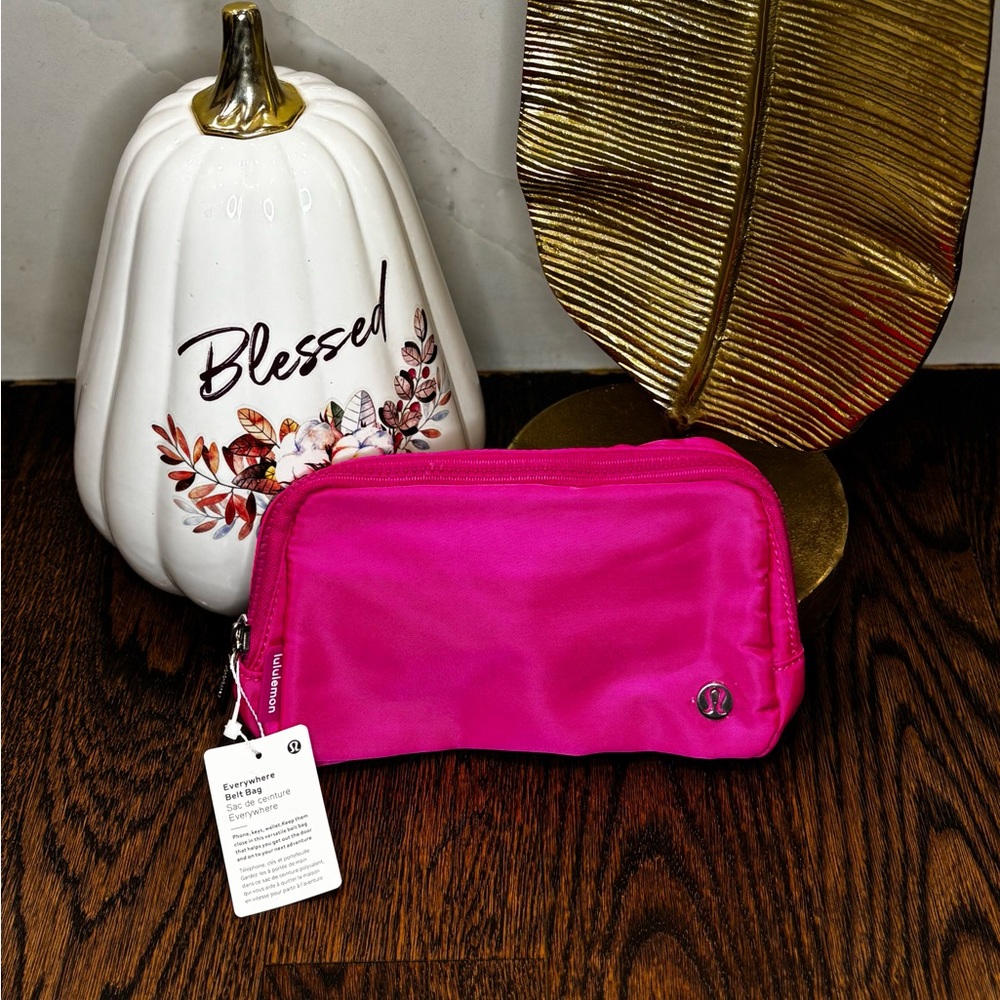 lululemon athletica Hot Pink Everyday Cosmetic Pouch
